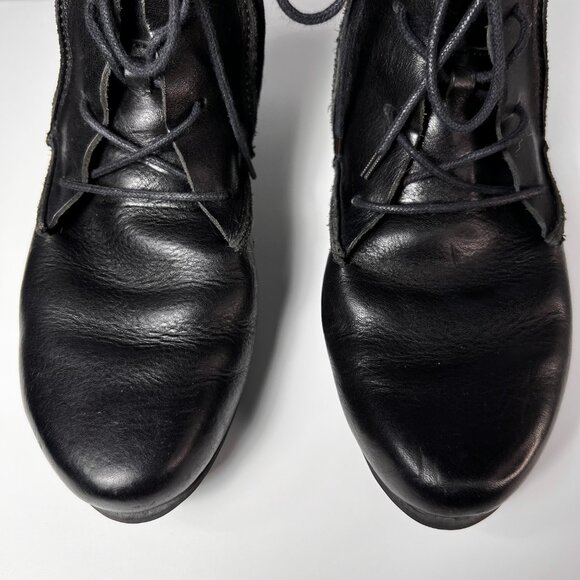 TRIPPEN Lace Up Ankle Black Distressed Leather Boots 39EU- 8.5US - Picture 9 of 9